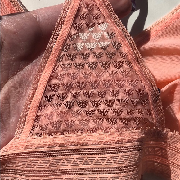 NWT!! Madewell Geo Mesh Bralette - Picture 5 of 5